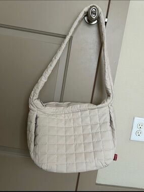 shopdous cream puff quilted crossbody tote bag